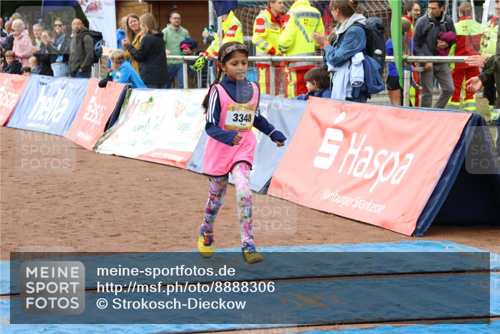 14.09.2025 - Airport Race Strokosch-Dieckow http://msf.ph/oto/8888306 14.09.2025 10:31:50 Ziel 3348, 3353 meine-sportfotos.de