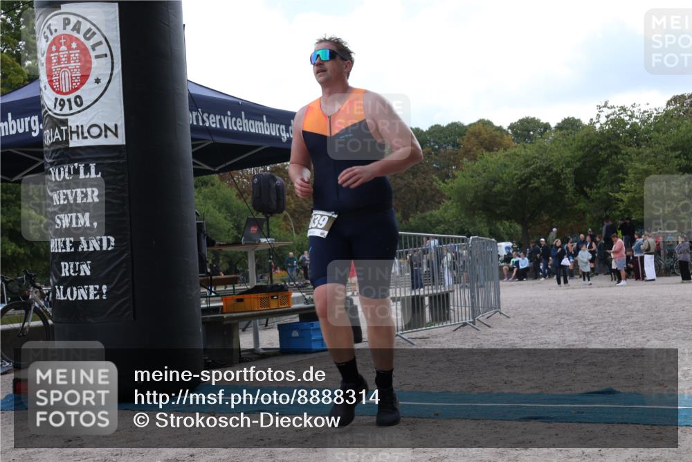 14.09.2025 - Stadtparktriathlon Strokosch-Dieckow http://msf.ph/oto/8888314 14.09.2025 12:10:37 Ziel 839 meine-sportfotos.de