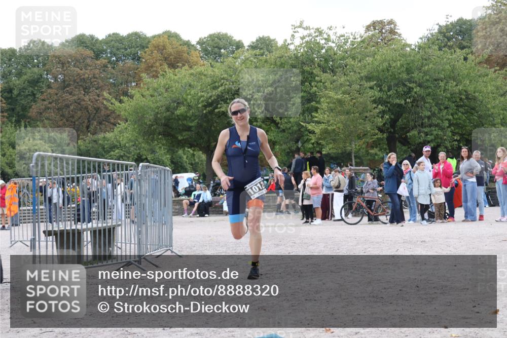 14.09.2025 - Stadtparktriathlon Strokosch-Dieckow http://msf.ph/oto/8888320 14.09.2025 12:10:50 Ziel 1012 meine-sportfotos.de