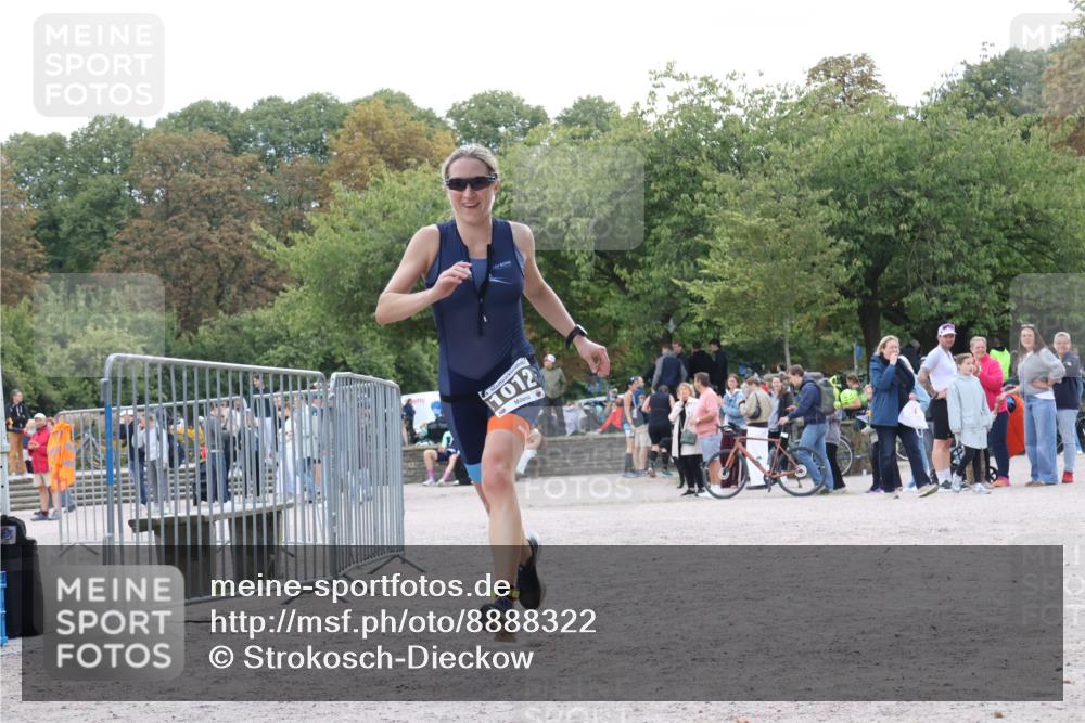 14.09.2025 - Stadtparktriathlon Strokosch-Dieckow http://msf.ph/oto/8888322 14.09.2025 12:10:51 Ziel 1012 meine-sportfotos.de