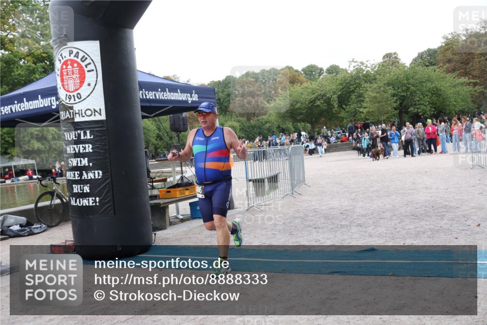 14.09.2025 - Stadtparktriathlon Strokosch-Dieckow http://msf.ph/oto/8888333 14.09.2025 12:12:11 Ziel 886 meine-sportfotos.de