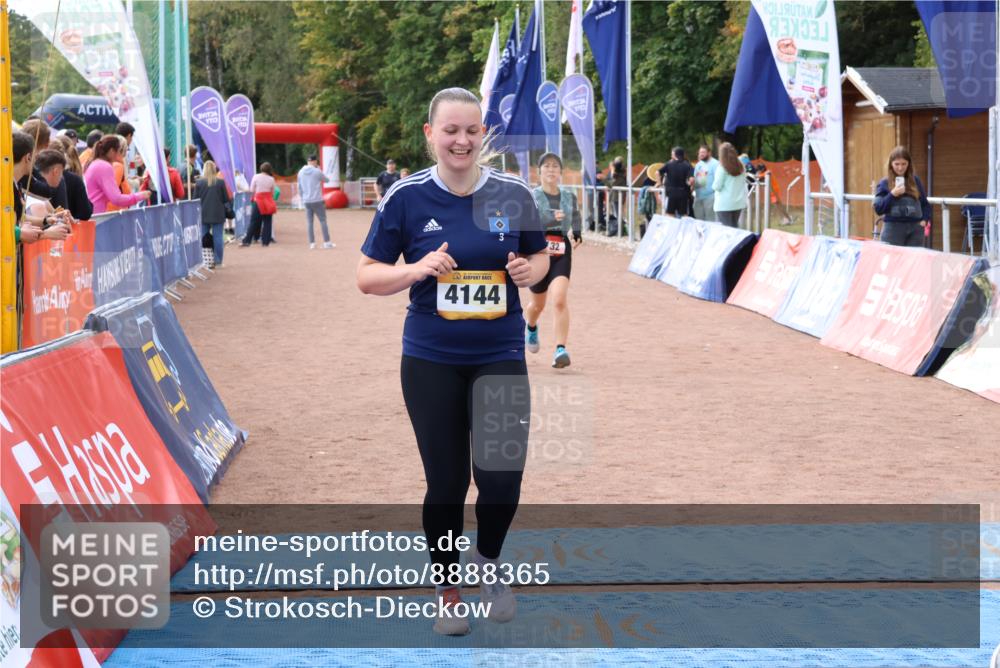 14.09.2025 - Airport Race Strokosch-Dieckow http://msf.ph/oto/8888365 14.09.2025 12:58:53 Ziel 27, 132, 1711, 4144 meine-sportfotos.de