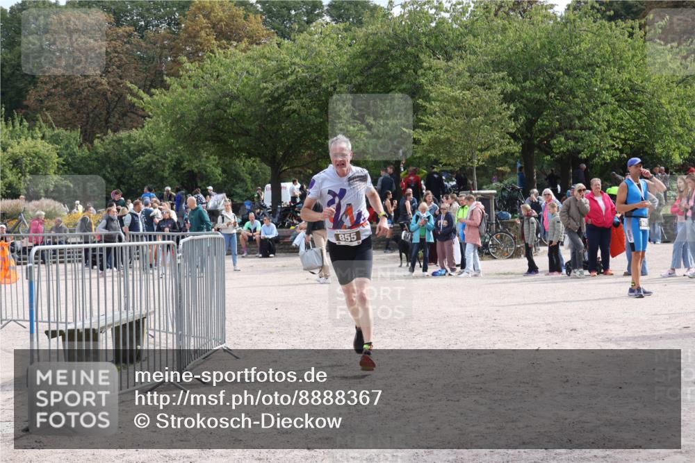 14.09.2025 - Stadtparktriathlon Strokosch-Dieckow http://msf.ph/oto/8888367 14.09.2025 12:13:39 Ziel 855 meine-sportfotos.de