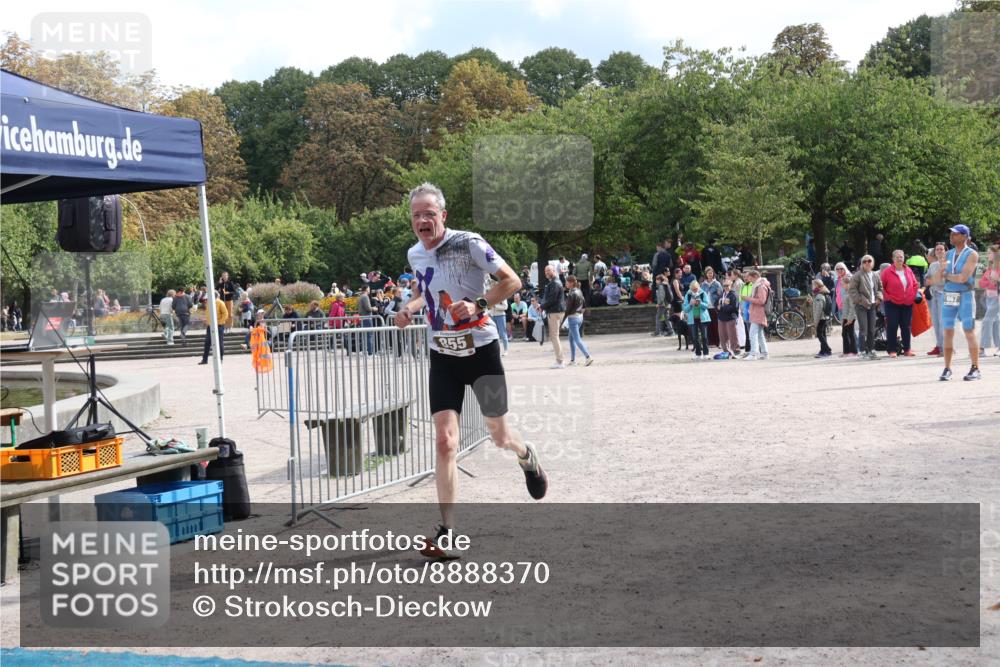 14.09.2025 - Stadtparktriathlon Strokosch-Dieckow http://msf.ph/oto/8888370 14.09.2025 12:13:40 Ziel 855 meine-sportfotos.de