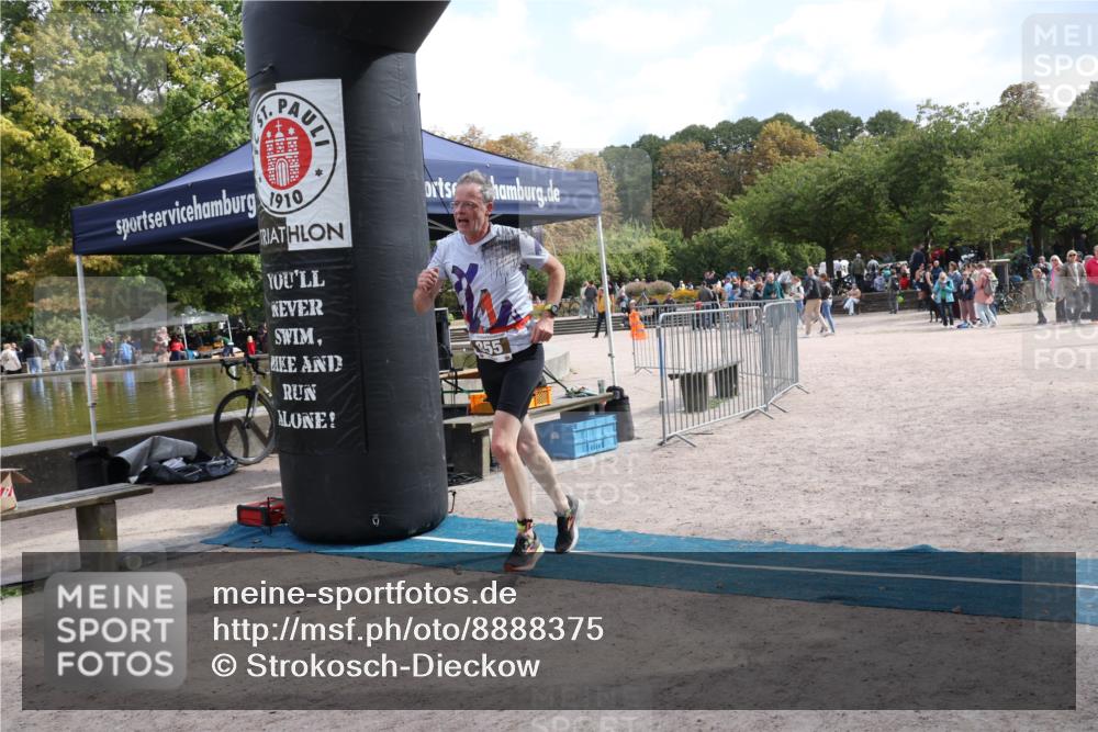 14.09.2025 - Stadtparktriathlon Strokosch-Dieckow http://msf.ph/oto/8888375 14.09.2025 12:13:41 Ziel 855 meine-sportfotos.de