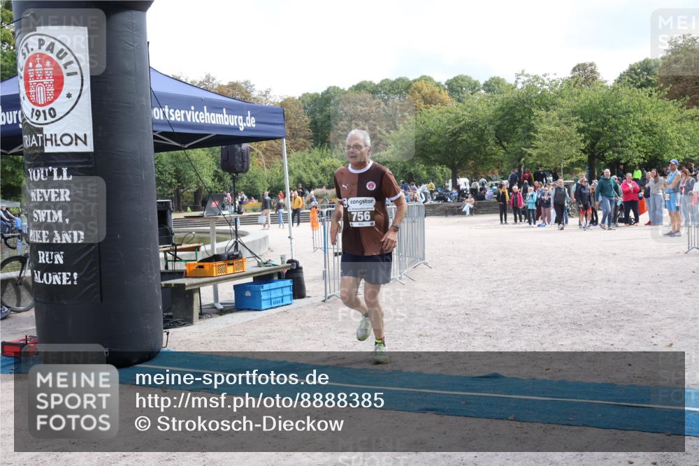 14.09.2025 - Stadtparktriathlon Strokosch-Dieckow http://msf.ph/oto/8888385 14.09.2025 12:13:55 Ziel 756 meine-sportfotos.de