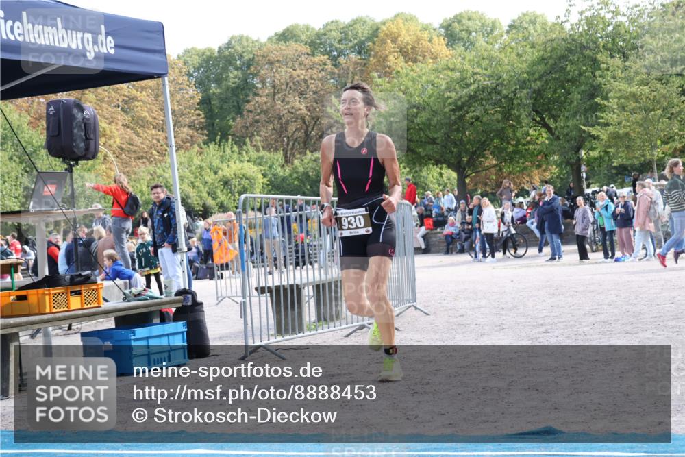 14.09.2025 - Stadtparktriathlon Strokosch-Dieckow http://msf.ph/oto/8888453 14.09.2025 12:22:14 Ziel 930, 950 meine-sportfotos.de