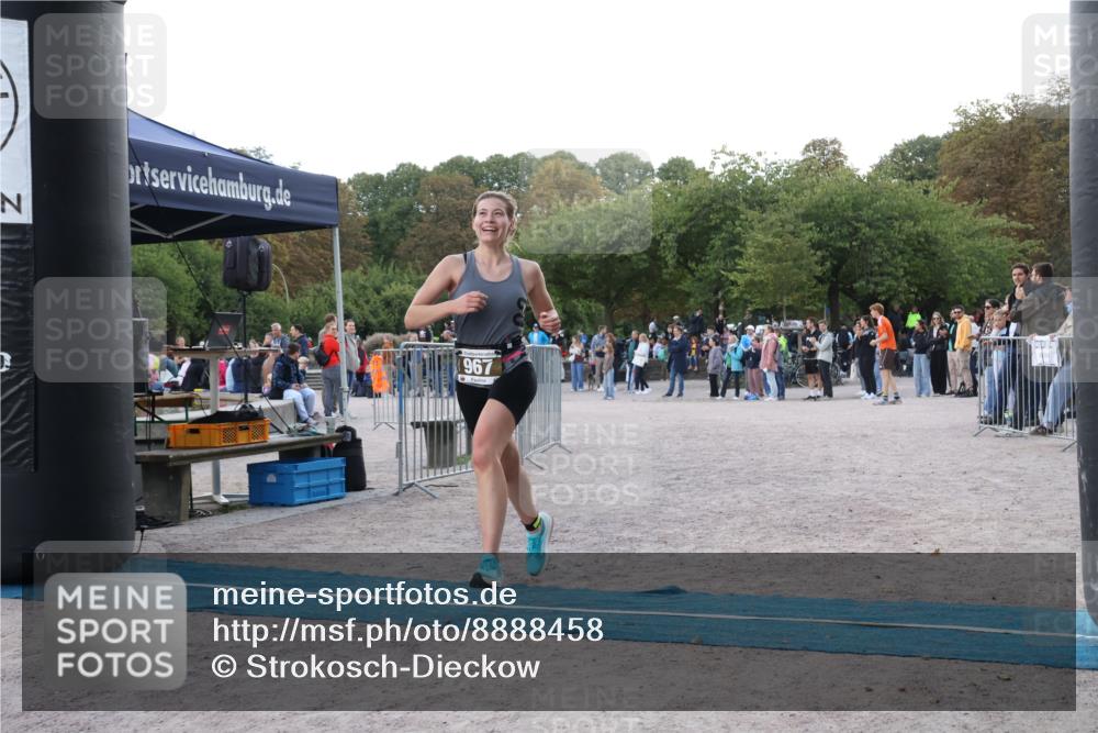 14.09.2025 - Stadtparktriathlon Strokosch-Dieckow http://msf.ph/oto/8888458 14.09.2025 12:24:40 Ziel 967 meine-sportfotos.de