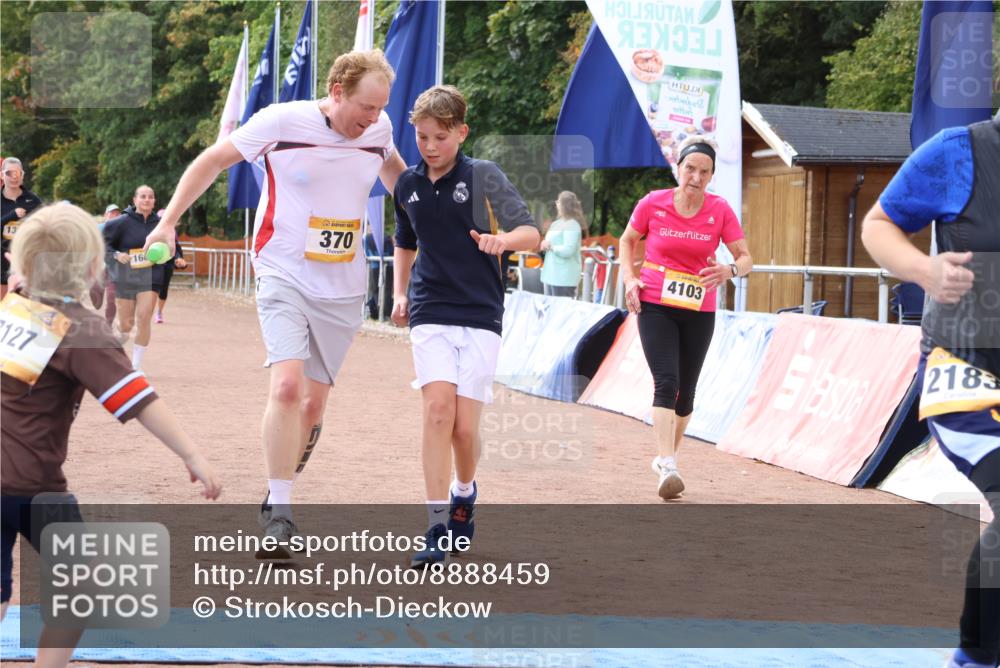 14.09.2025 - Airport Race Strokosch-Dieckow http://msf.ph/oto/8888459 14.09.2025 12:59:56 Ziel 370, 1146, 1380, 1584, 1609, 2183, 4103 meine-sportfotos.de