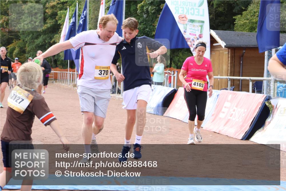 14.09.2025 - Airport Race Strokosch-Dieckow http://msf.ph/oto/8888468 14.09.2025 12:59:56 Ziel 370, 1146, 1380, 1584, 1609, 2183, 4103 meine-sportfotos.de