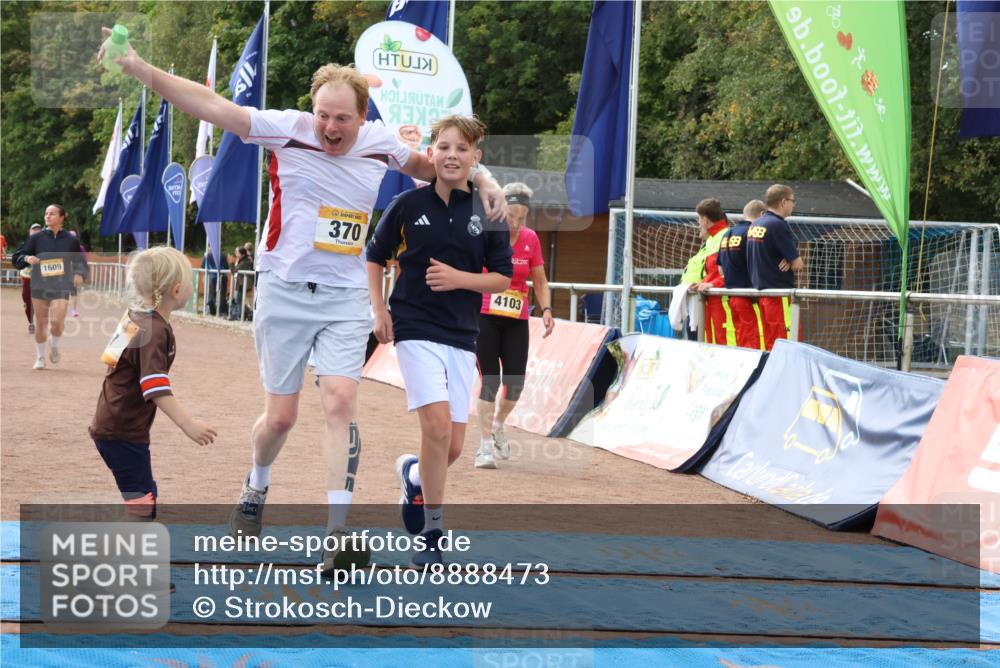 14.09.2025 - Airport Race Strokosch-Dieckow http://msf.ph/oto/8888473 14.09.2025 12:59:57 Ziel 370, 1146, 1380, 1584, 1609, 2183, 4103 meine-sportfotos.de