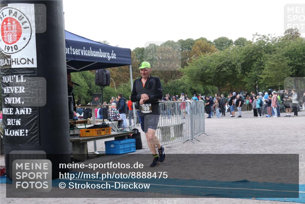 14.09.2025 - Stadtparktriathlon Strokosch-Dieckow http://msf.ph/oto/8888475 14.09.2025 12:25:57 Ziel 789, 935 meine-sportfotos.de