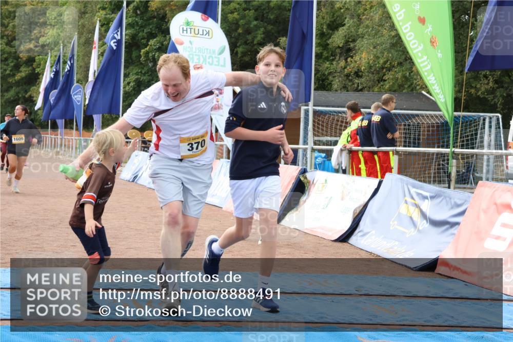 14.09.2025 - Airport Race Strokosch-Dieckow http://msf.ph/oto/8888491 14.09.2025 12:59:57 Ziel 370, 1146, 1380, 1584, 1609, 2183, 4103 meine-sportfotos.de