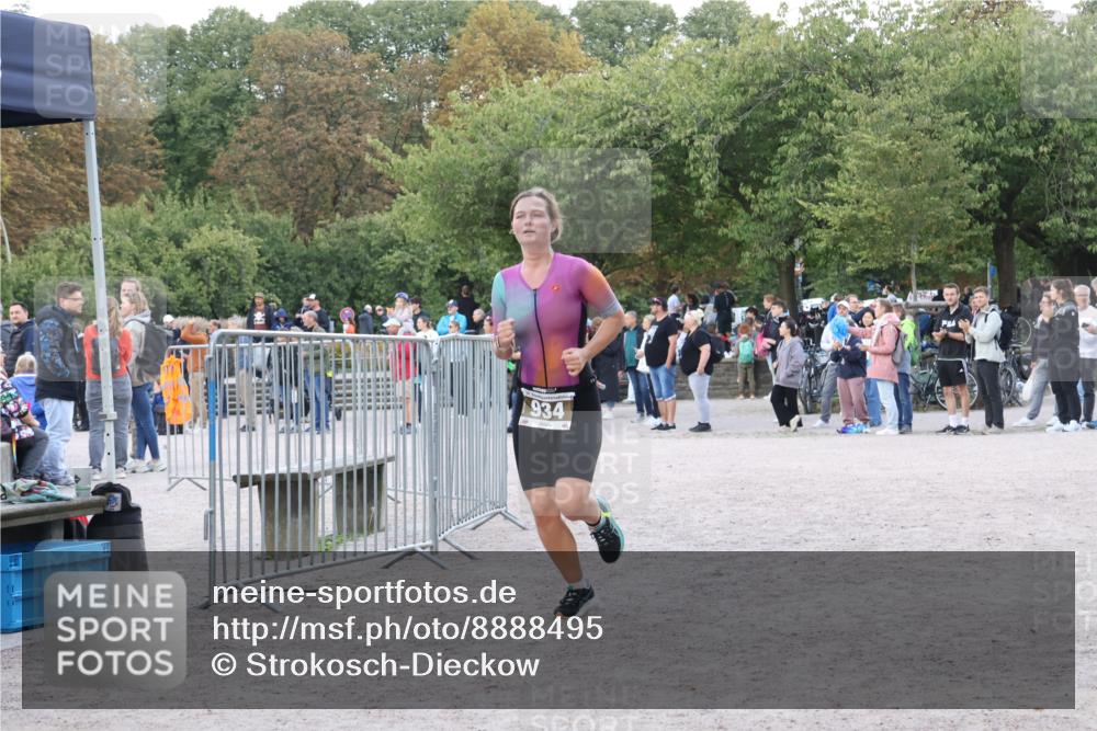 14.09.2025 - Stadtparktriathlon Strokosch-Dieckow http://msf.ph/oto/8888495 14.09.2025 12:26:12 Ziel 934 meine-sportfotos.de