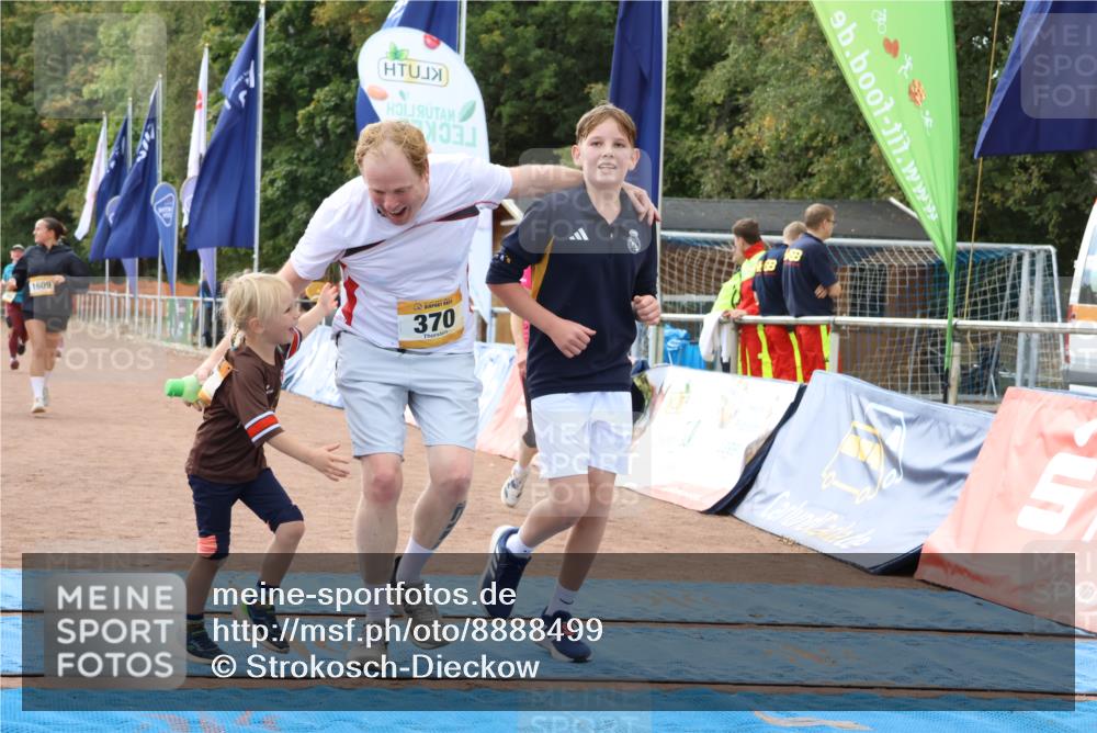 14.09.2025 - Airport Race Strokosch-Dieckow http://msf.ph/oto/8888499 14.09.2025 12:59:58 Ziel 370, 1146, 1380, 1584, 1609, 2183, 4103 meine-sportfotos.de