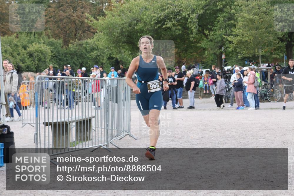 14.09.2025 - Stadtparktriathlon Strokosch-Dieckow http://msf.ph/oto/8888504 14.09.2025 12:26:20 Ziel 968 meine-sportfotos.de