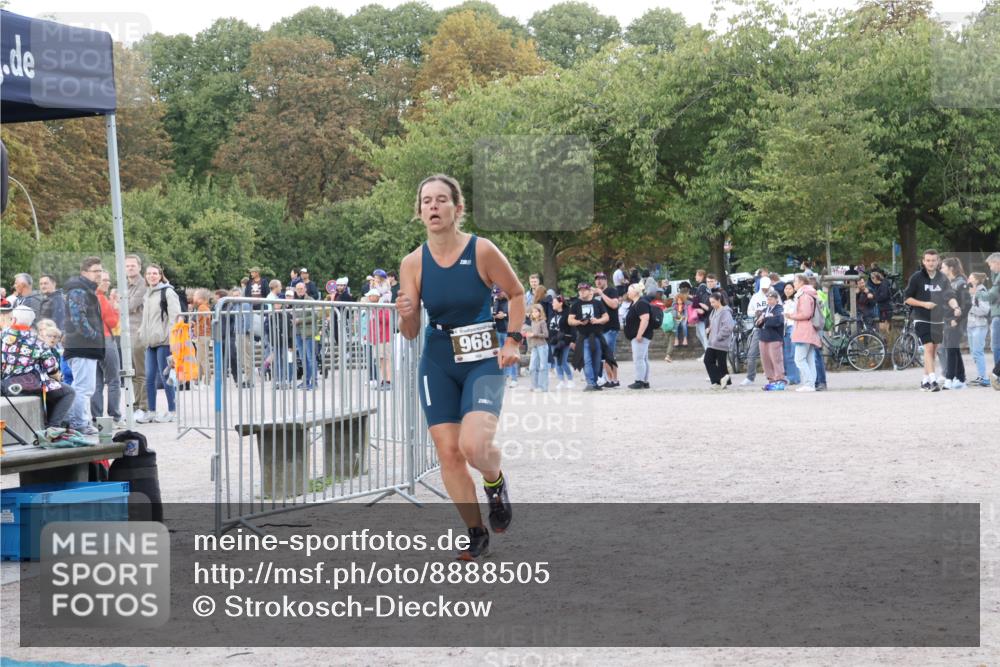 14.09.2025 - Stadtparktriathlon Strokosch-Dieckow http://msf.ph/oto/8888505 14.09.2025 12:26:20 Ziel 968 meine-sportfotos.de