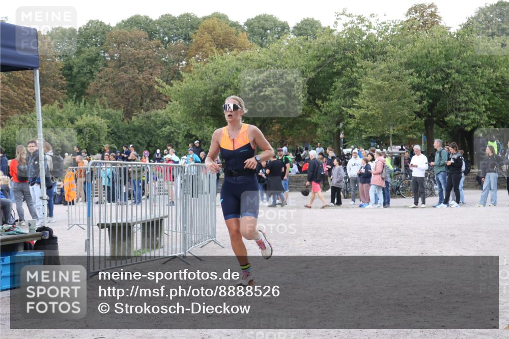 14.09.2025 - Stadtparktriathlon Strokosch-Dieckow http://msf.ph/oto/8888526 14.09.2025 12:26:55 Ziel 1015 meine-sportfotos.de