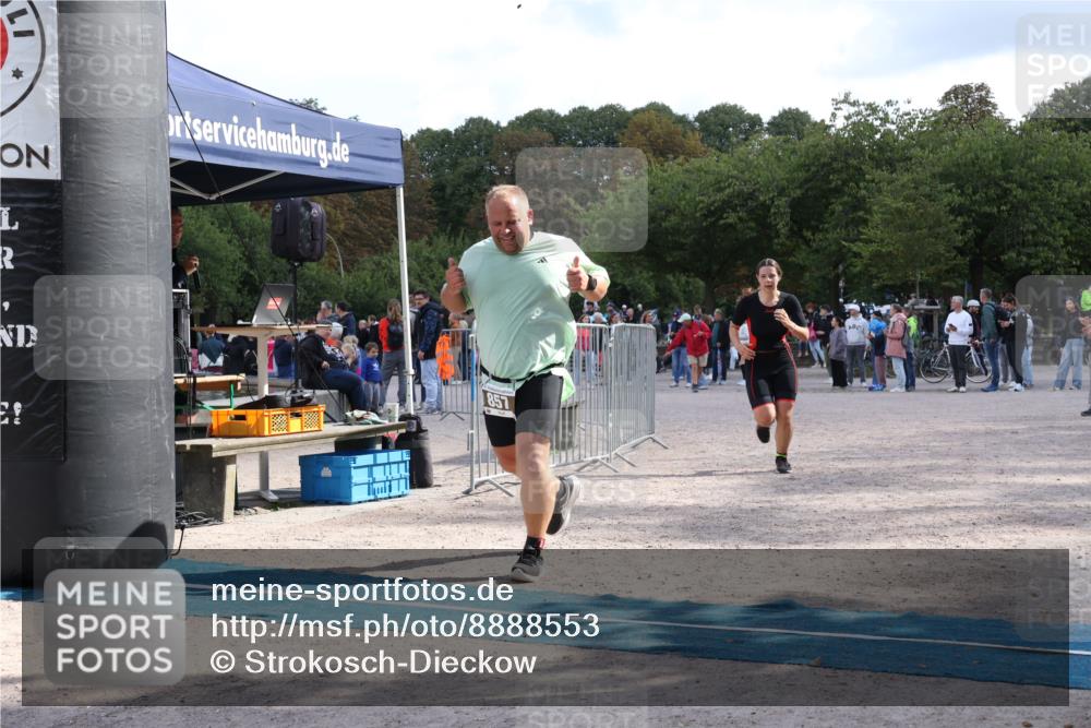 14.09.2025 - Stadtparktriathlon Strokosch-Dieckow http://msf.ph/oto/8888553 14.09.2025 12:27:37 Ziel 857, 975 meine-sportfotos.de