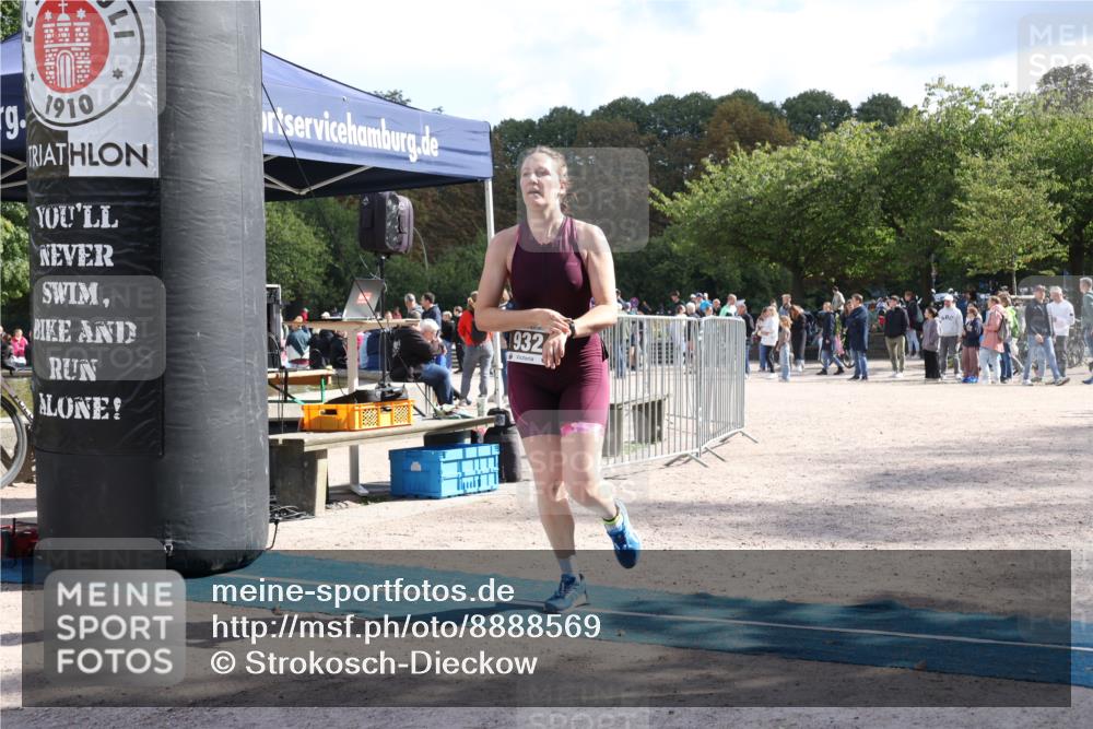 14.09.2025 - Stadtparktriathlon Strokosch-Dieckow http://msf.ph/oto/8888569 14.09.2025 12:27:47 Ziel 932 meine-sportfotos.de