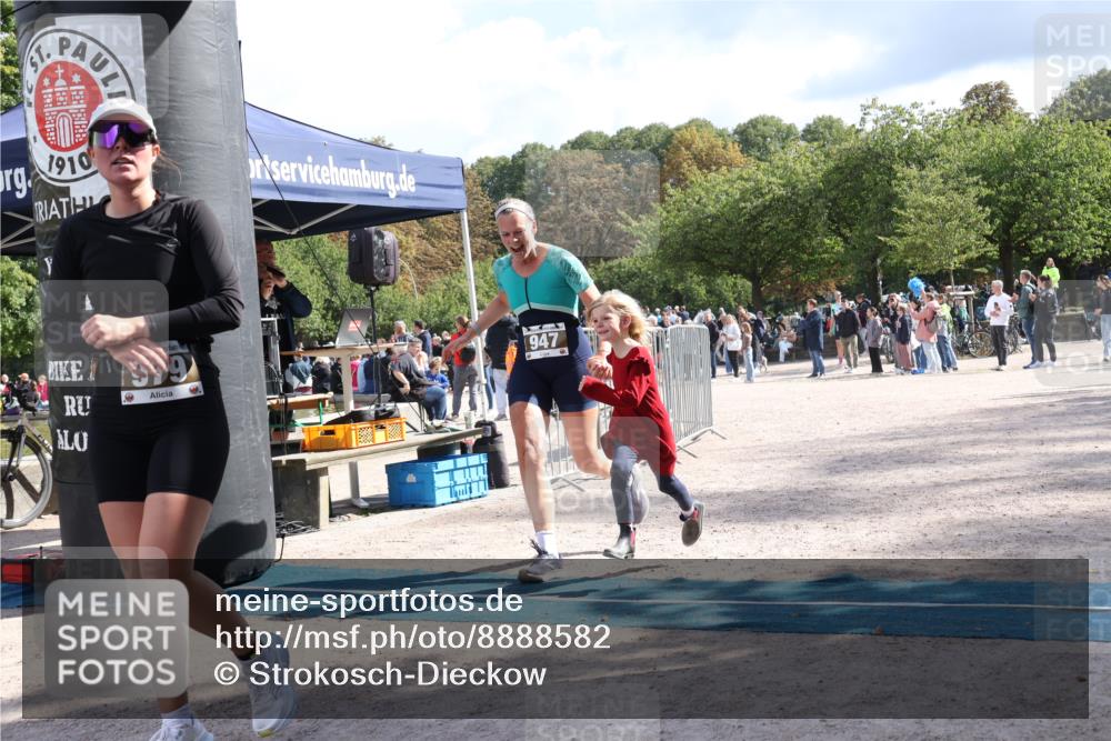 14.09.2025 - Stadtparktriathlon Strokosch-Dieckow http://msf.ph/oto/8888582 14.09.2025 12:28:07 Ziel 947, 979, 989 meine-sportfotos.de