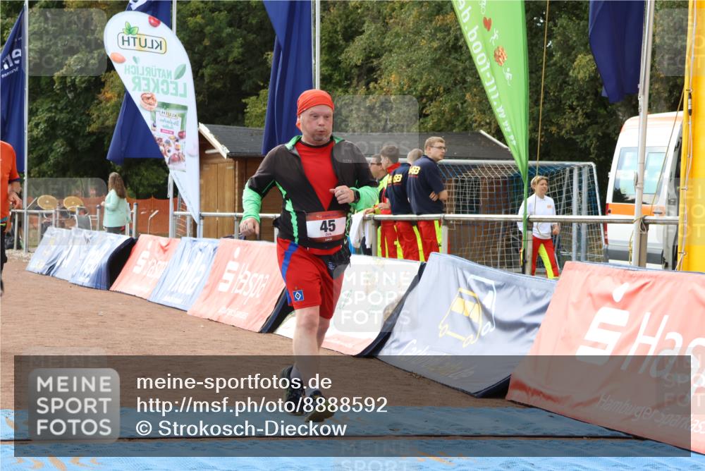 14.09.2025 - Airport Race Strokosch-Dieckow http://msf.ph/oto/8888592 14.09.2025 13:00:11 Ziel 45, 251, 325, 841, 1329, 1538, 2099, 4177 meine-sportfotos.de