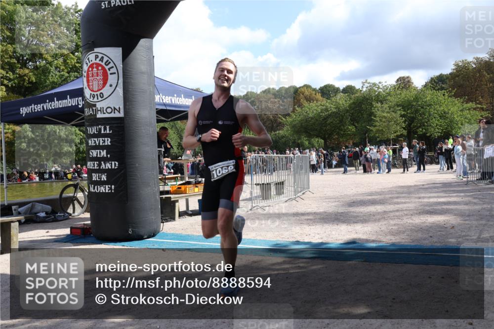 14.09.2025 - Stadtparktriathlon Strokosch-Dieckow http://msf.ph/oto/8888594 14.09.2025 12:28:16 Ziel 1069 meine-sportfotos.de