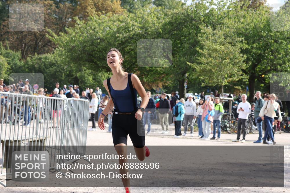 14.09.2025 - Stadtparktriathlon Strokosch-Dieckow http://msf.ph/oto/8888596 14.09.2025 12:28:32 Ziel 993 meine-sportfotos.de