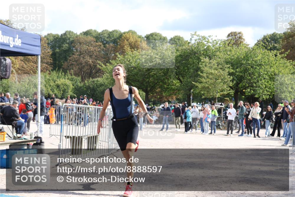 14.09.2025 - Stadtparktriathlon Strokosch-Dieckow http://msf.ph/oto/8888597 14.09.2025 12:28:33 Ziel 993 meine-sportfotos.de