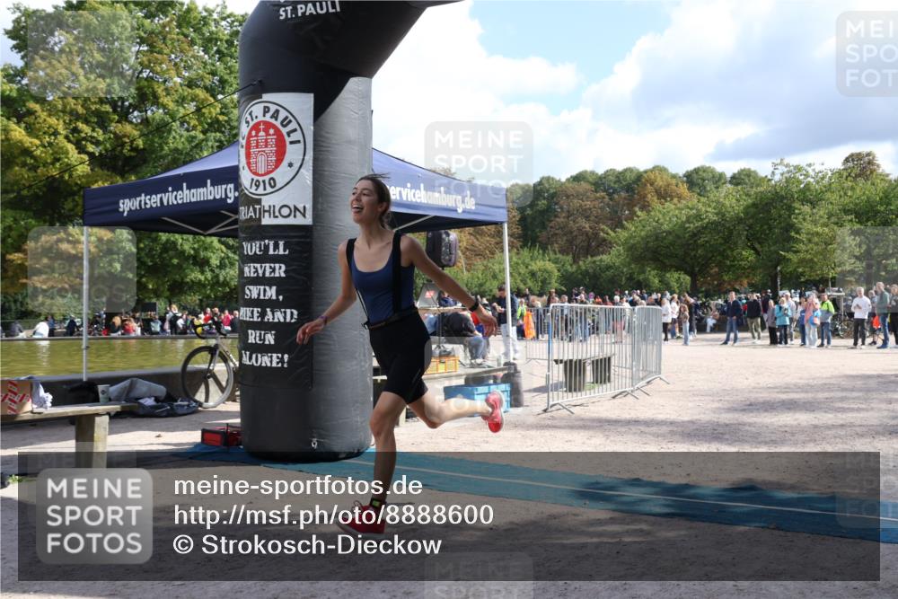 14.09.2025 - Stadtparktriathlon Strokosch-Dieckow http://msf.ph/oto/8888600 14.09.2025 12:28:33 Ziel 993 meine-sportfotos.de