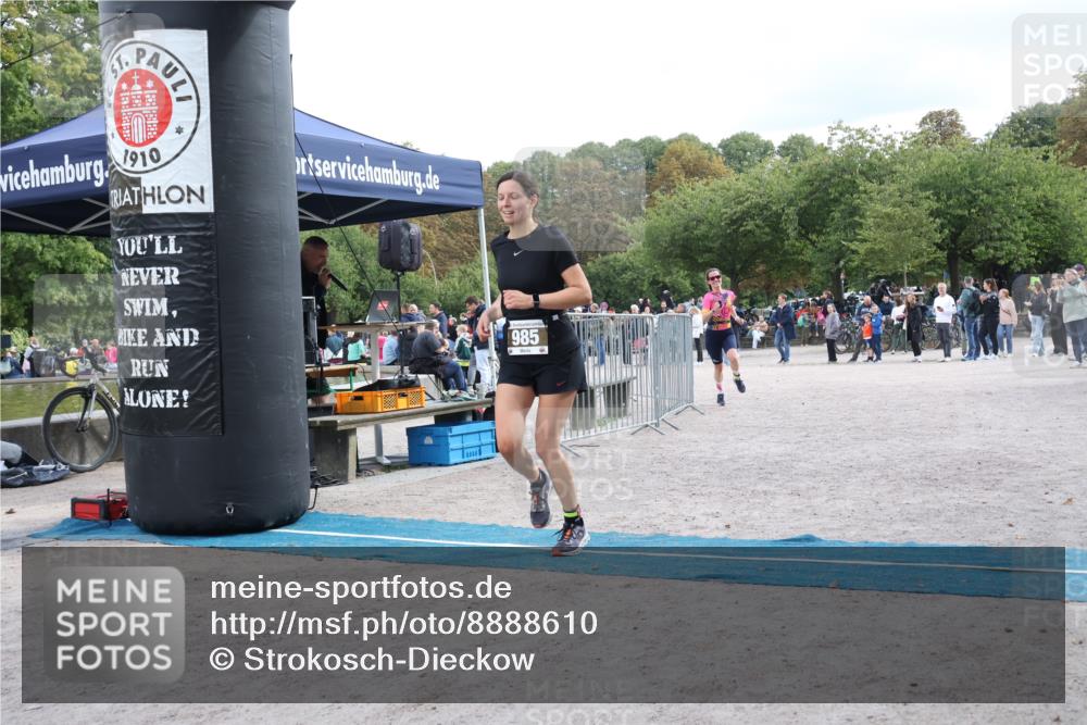 14.09.2025 - Stadtparktriathlon Strokosch-Dieckow http://msf.ph/oto/8888610 14.09.2025 12:29:22 Ziel 938, 985 meine-sportfotos.de