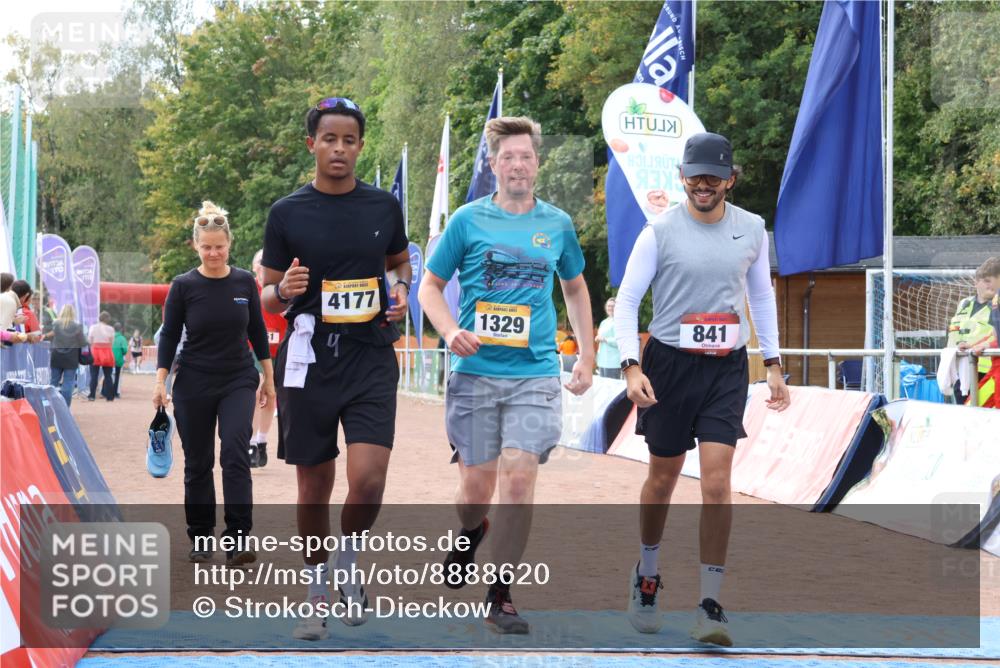 14.09.2025 - Airport Race Strokosch-Dieckow http://msf.ph/oto/8888620 14.09.2025 13:00:15 Ziel 45, 251, 325, 499, 841, 1329, 4177 meine-sportfotos.de