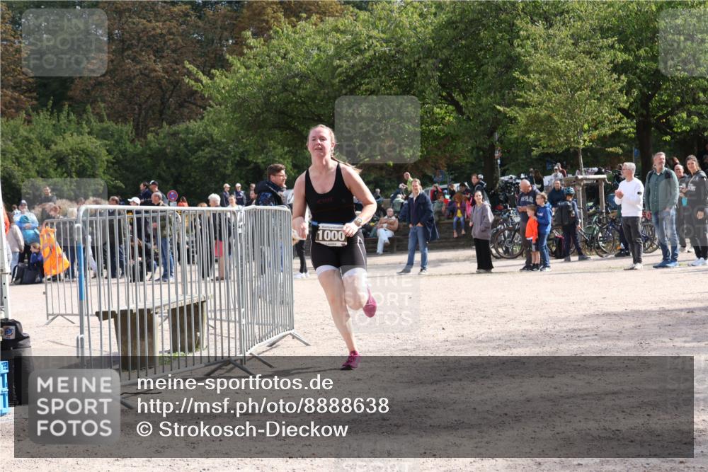 14.09.2025 - Stadtparktriathlon Strokosch-Dieckow http://msf.ph/oto/8888638 14.09.2025 12:29:48 Ziel 926, 976, 1000 meine-sportfotos.de