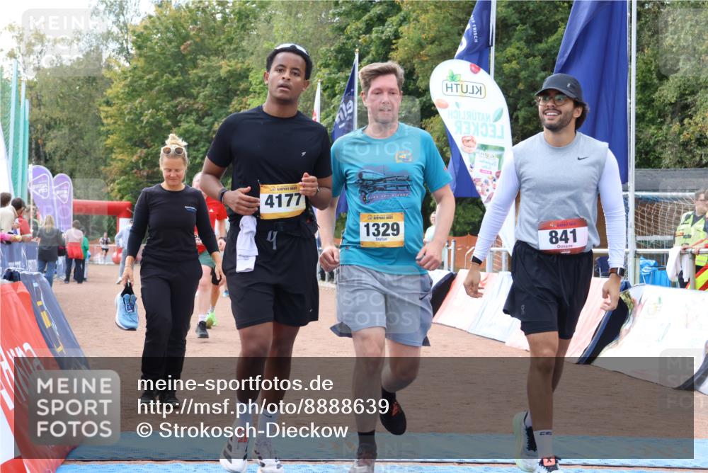 14.09.2025 - Airport Race Strokosch-Dieckow http://msf.ph/oto/8888639 14.09.2025 13:00:16 Ziel 251, 325, 499, 841, 1329, 4177 meine-sportfotos.de
