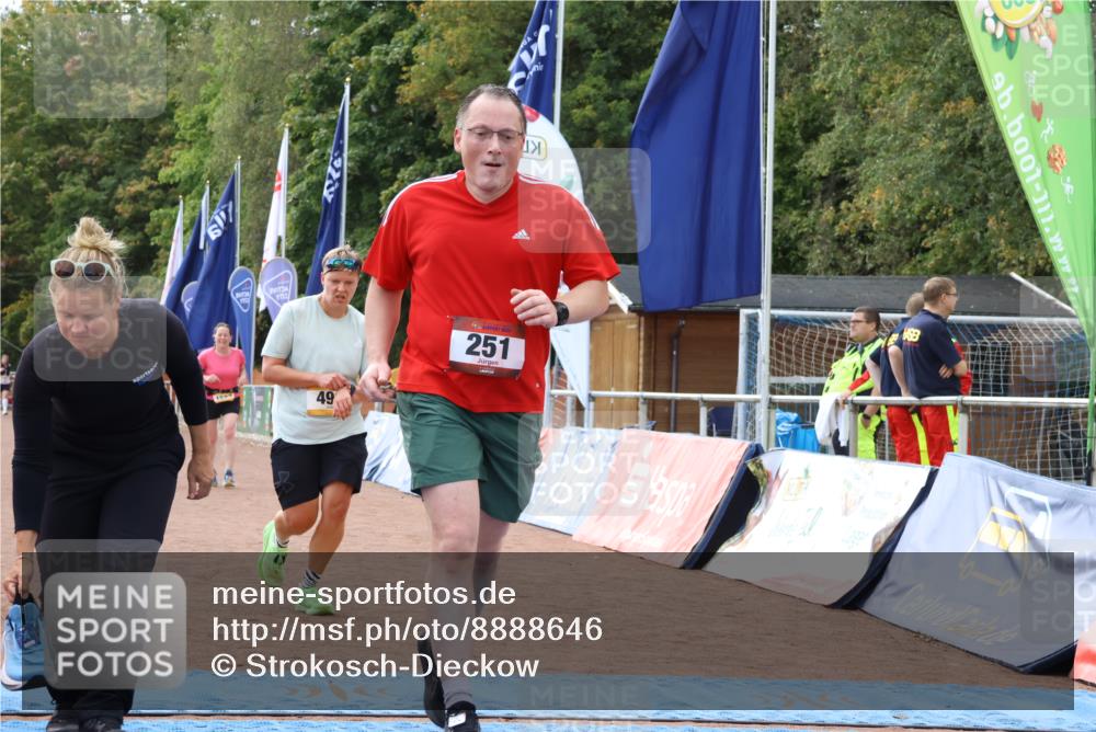 14.09.2025 - Airport Race Strokosch-Dieckow http://msf.ph/oto/8888646 14.09.2025 13:00:19 Ziel 251, 499, 841, 1177, 1329, 1509, 4177 meine-sportfotos.de