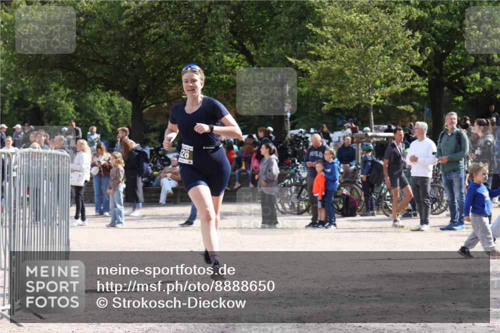14.09.2025 - Stadtparktriathlon Strokosch-Dieckow http://msf.ph/oto/8888650 14.09.2025 12:29:53 Ziel 925, 926, 1000 meine-sportfotos.de