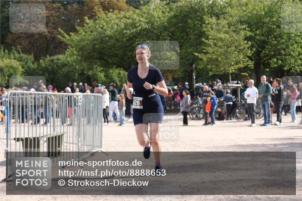 14.09.2025 - Stadtparktriathlon Strokosch-Dieckow http://msf.ph/oto/8888653 14.09.2025 12:29:54 Ziel 925, 926, 1000 meine-sportfotos.de
