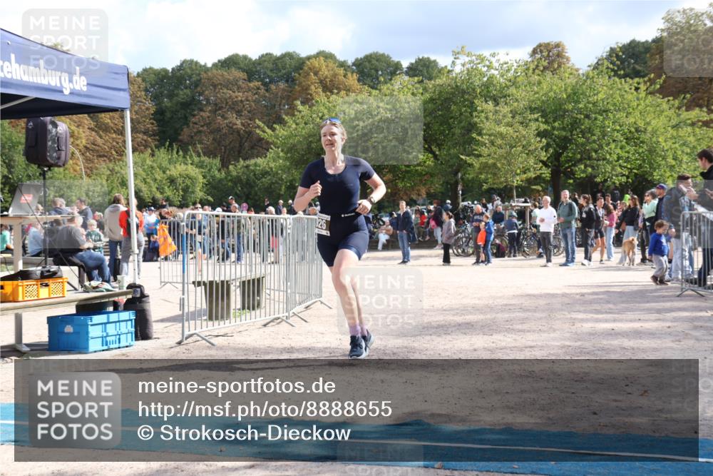 14.09.2025 - Stadtparktriathlon Strokosch-Dieckow http://msf.ph/oto/8888655 14.09.2025 12:29:54 Ziel 925, 926, 1000 meine-sportfotos.de