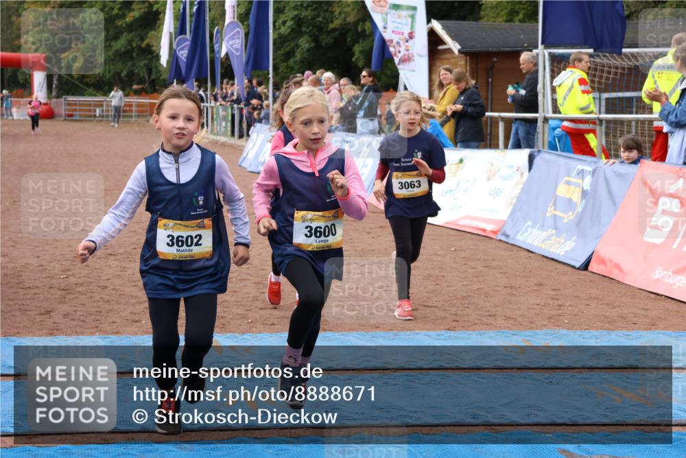 14.09.2025 - Airport Race Strokosch-Dieckow http://msf.ph/oto/8888671 14.09.2025 10:32:28 Ziel 3063, 3085, 3401, 3600, 3602 meine-sportfotos.de