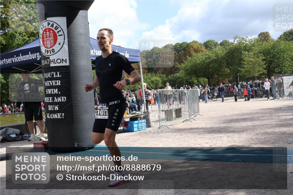 14.09.2025 - Stadtparktriathlon Strokosch-Dieckow http://msf.ph/oto/8888679 14.09.2025 12:30:06 Ziel 925, 961, 1072 meine-sportfotos.de