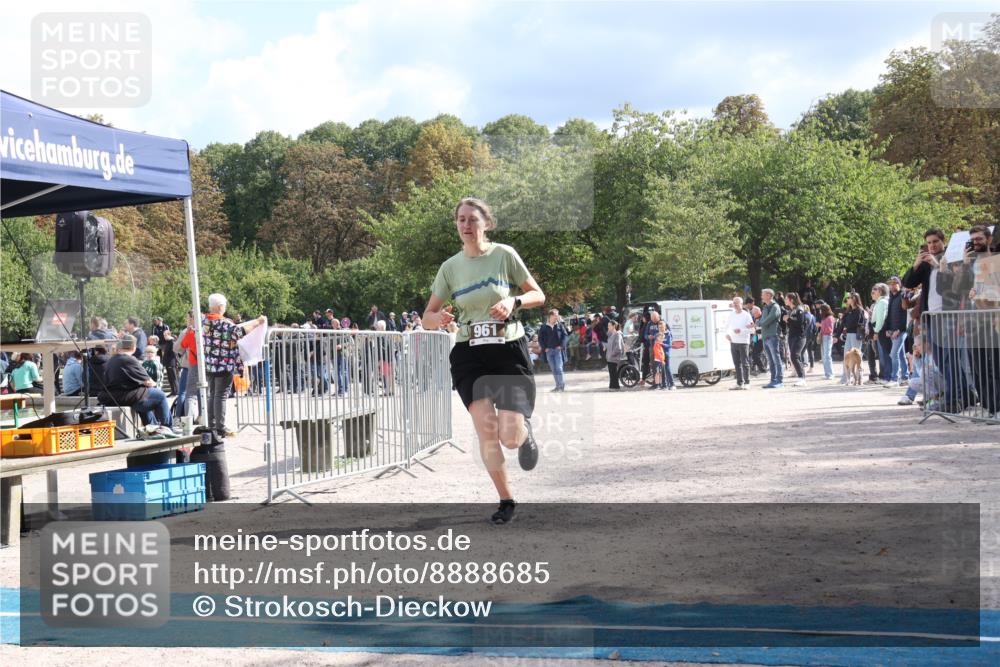 14.09.2025 - Stadtparktriathlon Strokosch-Dieckow http://msf.ph/oto/8888685 14.09.2025 12:30:10 Ziel 961, 1072 meine-sportfotos.de