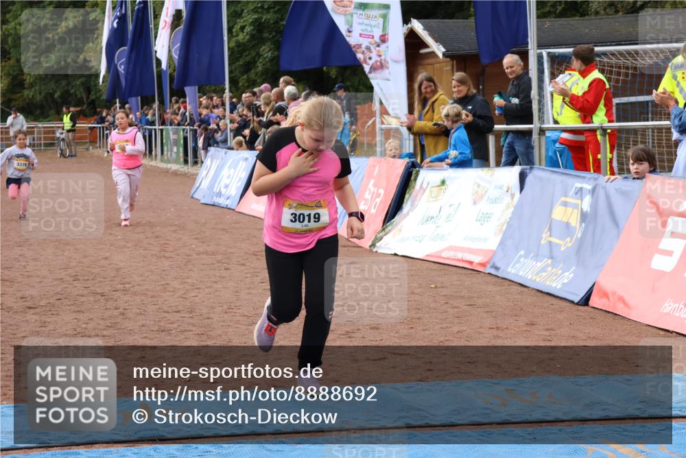 14.09.2025 - Airport Race Strokosch-Dieckow http://msf.ph/oto/8888692 14.09.2025 10:32:48 Ziel 3019, 3312, 3378 meine-sportfotos.de
