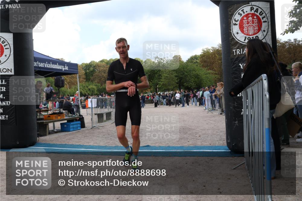 14.09.2025 - Stadtparktriathlon Strokosch-Dieckow http://msf.ph/oto/8888698 14.09.2025 12:30:27 Ziel 1041 meine-sportfotos.de