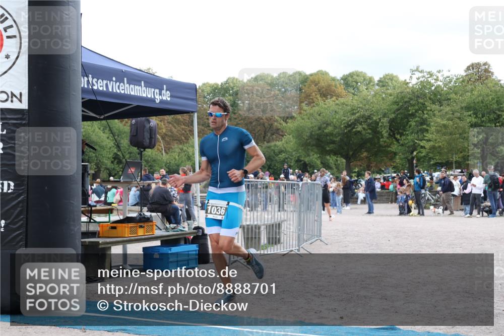 14.09.2025 - Stadtparktriathlon Strokosch-Dieckow http://msf.ph/oto/8888701 14.09.2025 12:30:34 Ziel 1036 meine-sportfotos.de