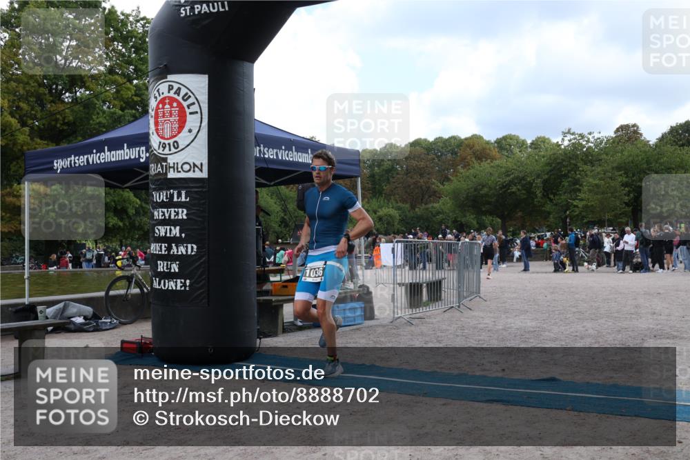 14.09.2025 - Stadtparktriathlon Strokosch-Dieckow http://msf.ph/oto/8888702 14.09.2025 12:30:35 Ziel 1036 meine-sportfotos.de