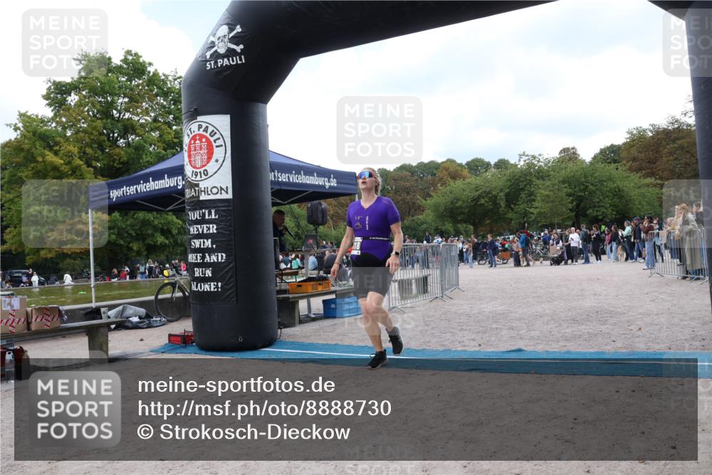 14.09.2025 - Stadtparktriathlon Strokosch-Dieckow http://msf.ph/oto/8888730 14.09.2025 12:31:10 Ziel 964, 1018 meine-sportfotos.de