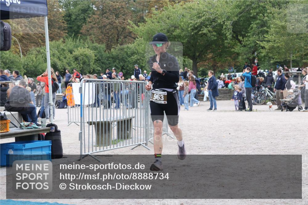 14.09.2025 - Stadtparktriathlon Strokosch-Dieckow http://msf.ph/oto/8888734 14.09.2025 12:31:22 Ziel 963 meine-sportfotos.de