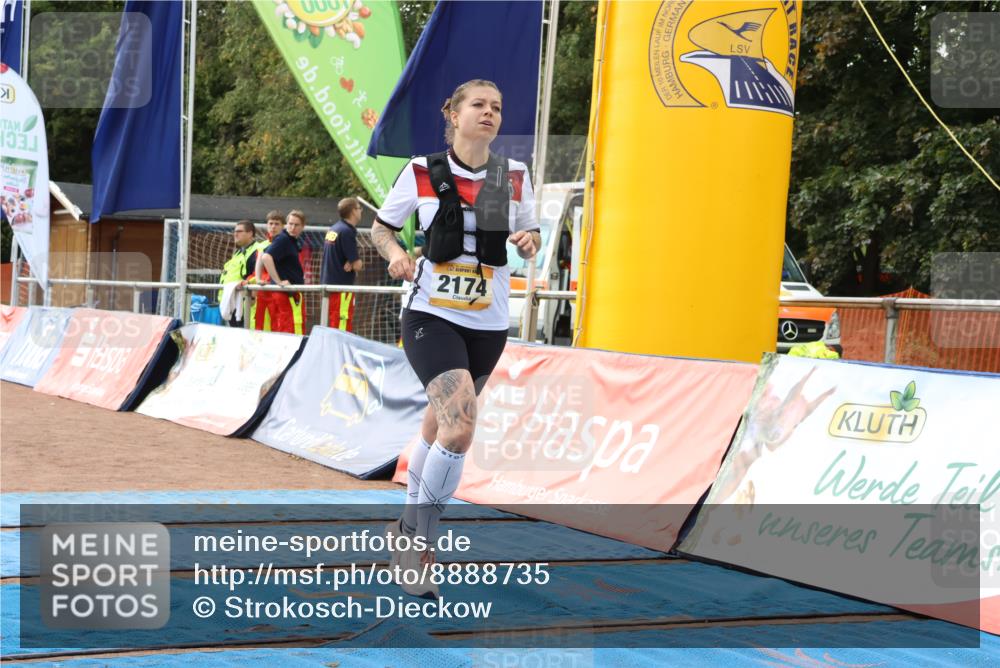 14.09.2025 - Airport Race Strokosch-Dieckow http://msf.ph/oto/8888735 14.09.2025 13:00:35 Ziel 1990, 1991, 2174 meine-sportfotos.de