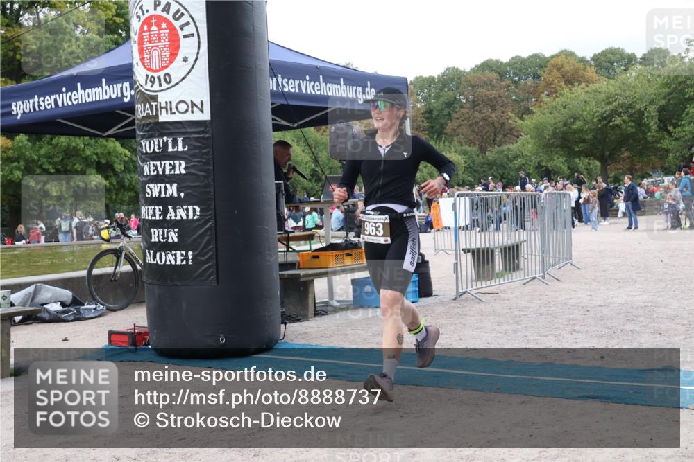 14.09.2025 - Stadtparktriathlon Strokosch-Dieckow http://msf.ph/oto/8888737 14.09.2025 12:31:23 Ziel 963 meine-sportfotos.de