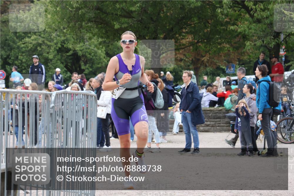 14.09.2025 - Stadtparktriathlon Strokosch-Dieckow http://msf.ph/oto/8888738 14.09.2025 12:32:00 Ziel 941 meine-sportfotos.de
